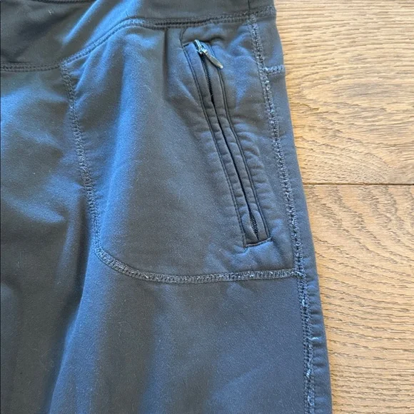 NWT Avalanche Fleece Lined Leggings - M - Picture 8 of 8